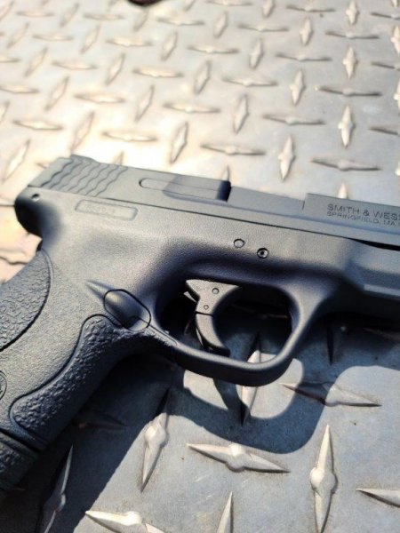 Smith & Wesson M&P Shield